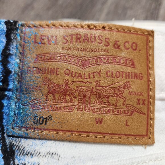 Whimsical octopus and sea hand-painted artsy jeans size 32 from Levi Stauss - Picture 9 of 13